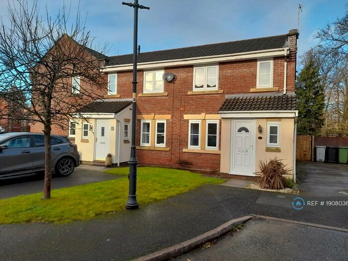 3 Bedroom Semi-Detached House To Rent In Gritstone Drive, Macclesfield, SK10