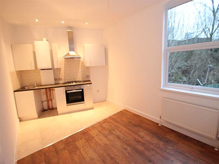 1 Bedroom Flat To Rent In Homesdale Centre, Bromley, BR1