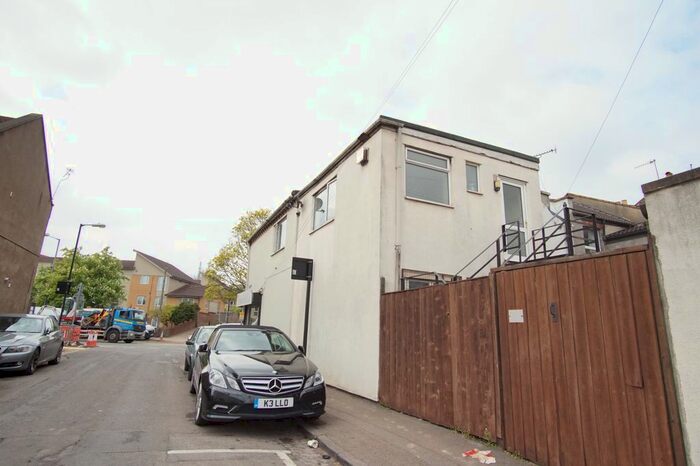 1 Bedroom Flat To Rent In Parson Street, Bedminster, Bristol BS3