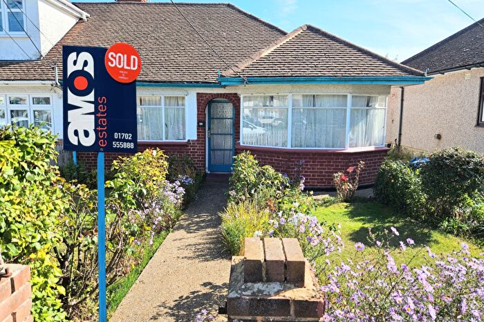 2 Bedroom Semi-Detached Bungalow For Sale In Broadlands Avenue, Hockley, Essex, SS5
