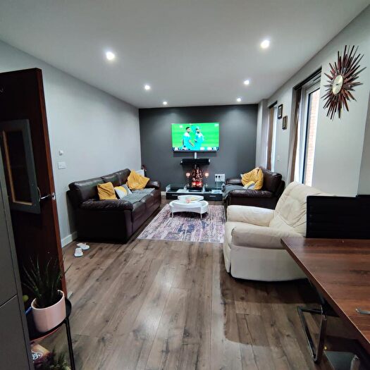 2 Bedroom Flat For Sale In Brannigan Way, Edgware, HA8