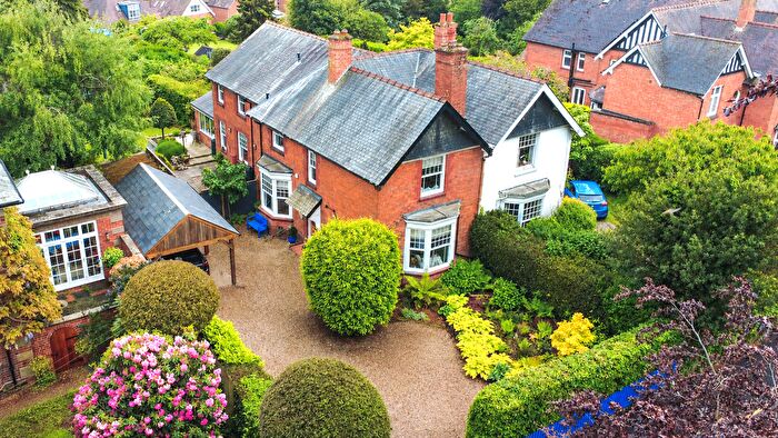 3 Bedroom Semi Detached House For Sale In College Road, Bromsgrove, B60