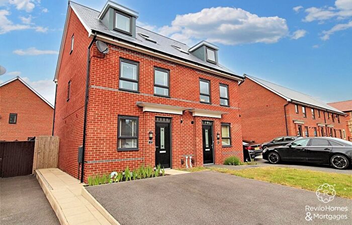 4 Bedroom Semi-Detached House For Sale In Ark Royal Avenue, Rochdale, OL11