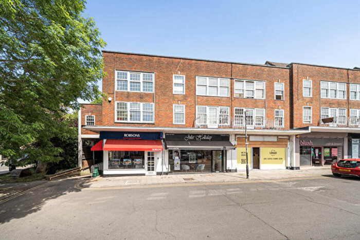 2 Bedroom Flat To Rent In Green Lane, Northwood, HA6