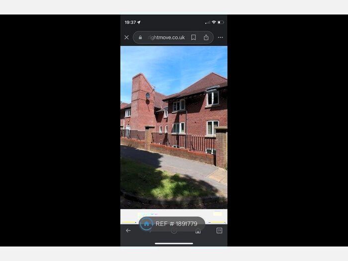 2 Bedroom Flat To Rent In Mountside, Scarborough, YO11