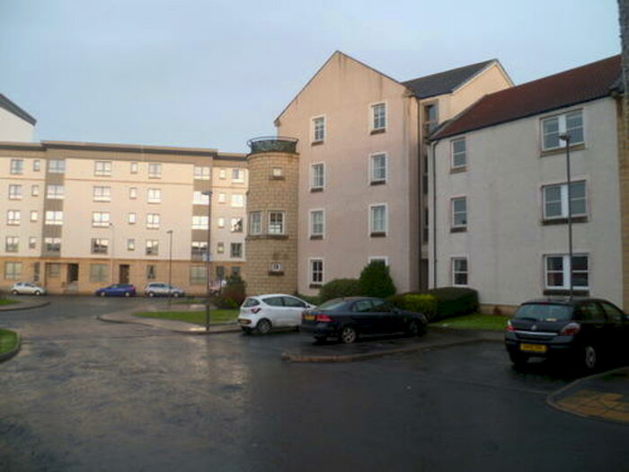 2 Bedroom Flat To Rent In Newhaven Place, Edinburgh, EH6