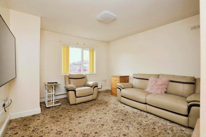 2 Bedroom Detached Bungalow For Sale In Cornwall Road, Retford, DN22