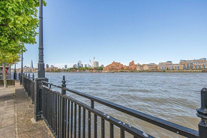 2 Bedroom Flat For Sale In King & Queen Wharf, Rotherhithe, SE16