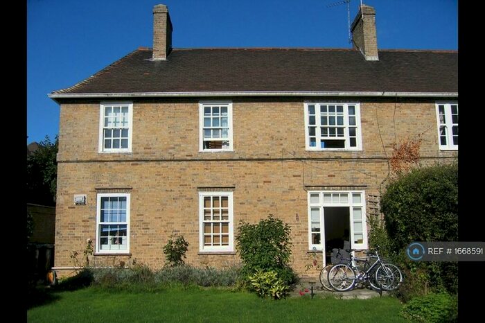 1 Bedroom Flat To Rent In Howes Place, Cambridge, CB3