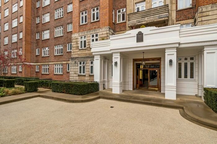 2 Bedroom Flat For Sale In Grove Hall Court, St Johns Wood, NW8