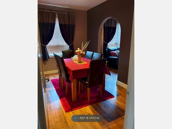 2 Bedroom Flat To Rent In Bankhead Avenue, Bucksburn, Aberdeen, AB21