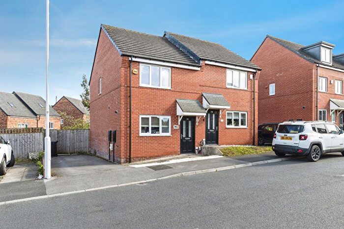 2 Bedroom Semi Detached House For Sale In Throstle Road, Leeds, LS10