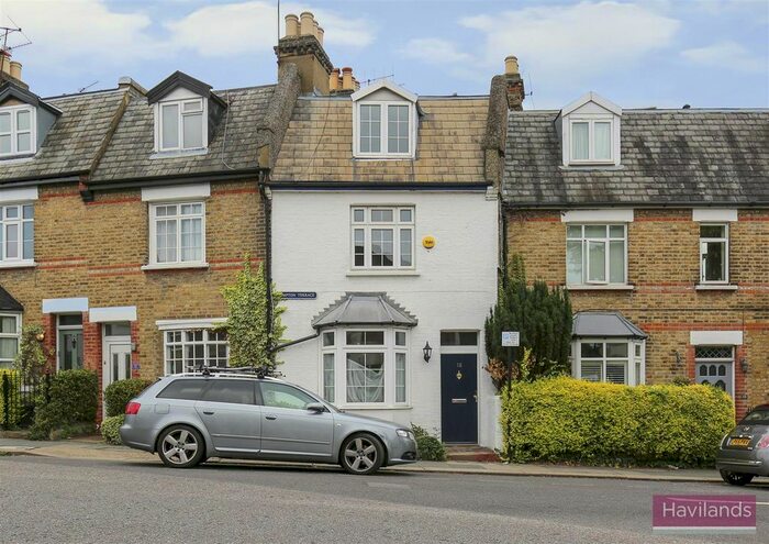 3 Bedroom Terraced House To Rent In Compton Terrace, Winchmore Hill, N21
