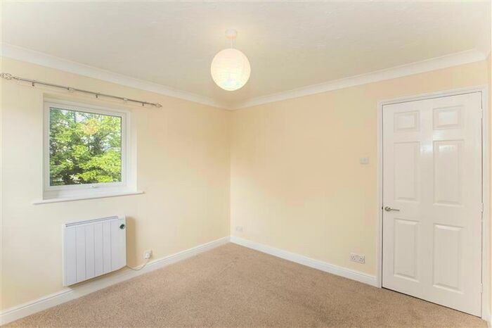 2 Bedroom Flat To Rent In St Neots Road, Eaton Ford, St. Neots, PE19