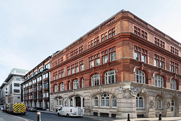 2 Bedroom Flat For Sale In Tudor Street, Islington, London, EC4Y