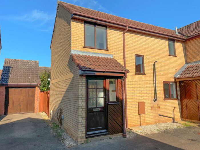 3 Bedroom Semi-Detached House To Rent In Bill Rickaby Drive, Newmarket, Suffolk, CB8