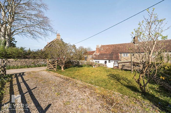 3 Bedroom Character Property For Sale In Longburton, Sherborne, DT9