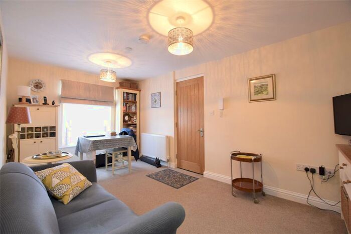 2 Bedroom Apartment To Rent In St. Edmunds Lane, Abingdon, Oxfordshire, OX14