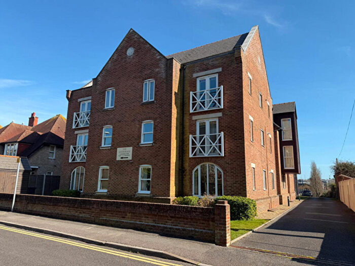 2 Bedroom Apartment For Sale In Stavordale Road, Weymouth, DT4