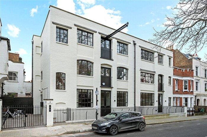 2 Bedroom Flat For Sale In Barnsbury Square, London, N1