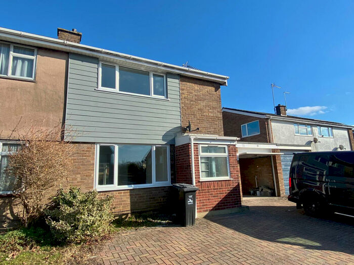 2 Bedroom Semi-Detached House To Rent In Nettleton Close, Poole, BH17