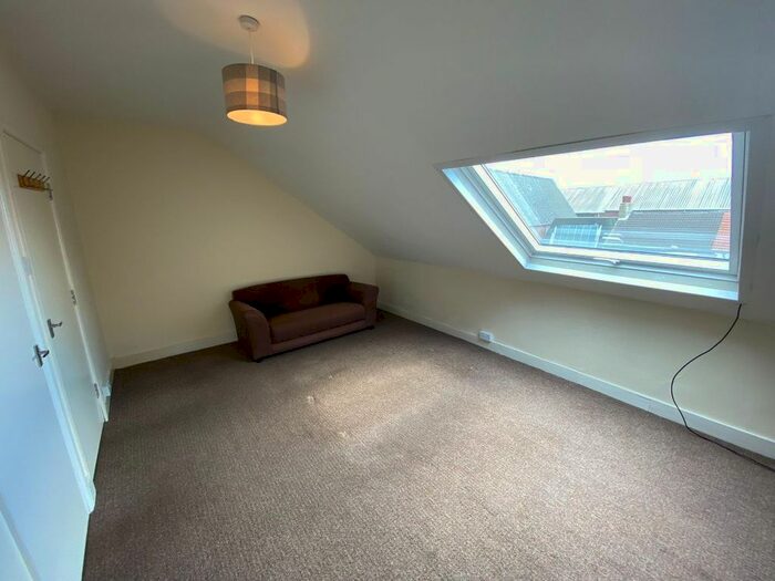 1 Bedroom Flat To Rent In Flat, Holderness Road, Hull, HU8