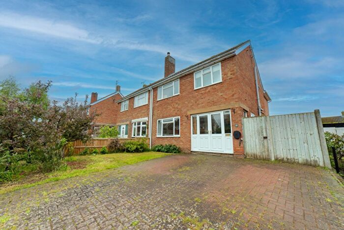 5 Bedroom Semi Detached House For Sale In Withyfield Road, Bishops Cleeve, Cheltenham, GL52