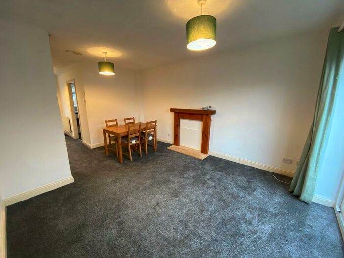 2 Bedroom House To Rent In Keats Mews, M23