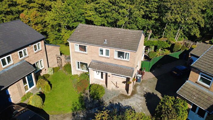 3 Bedroom Detached House For Sale In Shelley Close, Penistone, S36