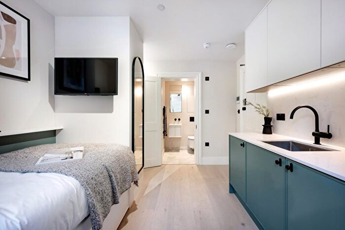 Studio To Rent In Kensington Gardens Sq, W2