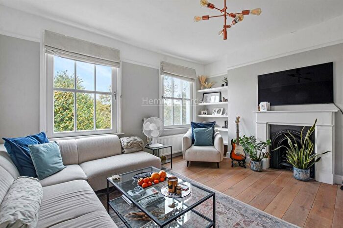 2 Bedroom Apartment To Rent In Grosvenor Avenue, London, N5