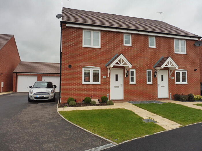 3 Bedroom Semi-Detached House To Rent In Yeats Drive, Warwick, CV34