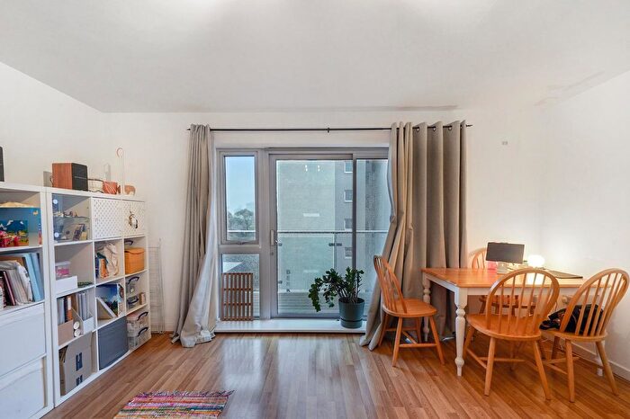 1 Bedroom Flat To Rent In Maha Building, Merchant Street, London, E3