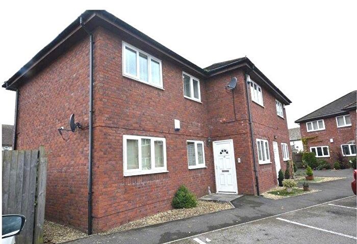 2 Bedroom Flat To Rent In Deemuir Square, Tremorfa, Cardiff., CF24