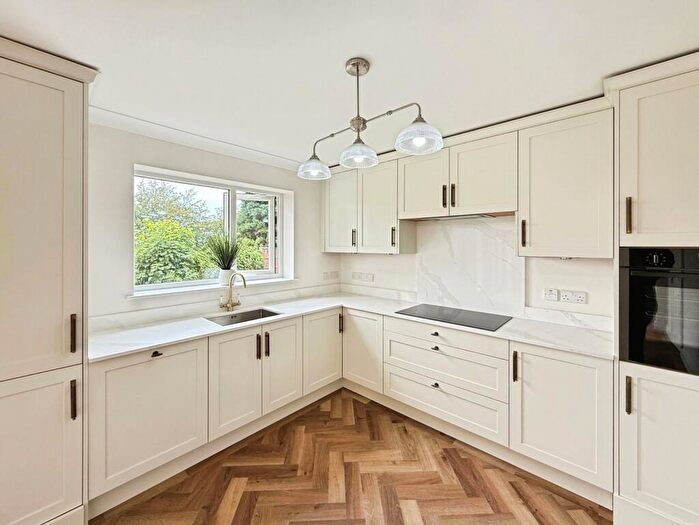 4 Bedroom Detached House To Rent In Ryecroft, Whitefield, Manchester, Greater Manchester, M45