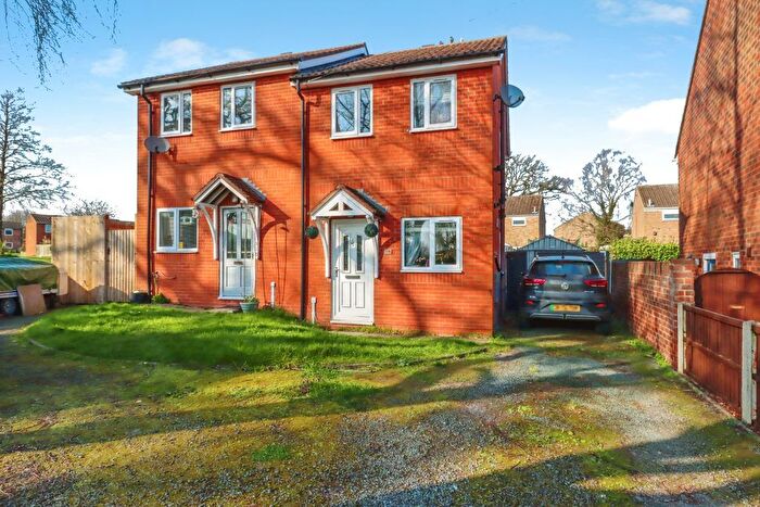 2 Bedroom Semi Detached House For Sale In York Road, Shrewsbury, SY1