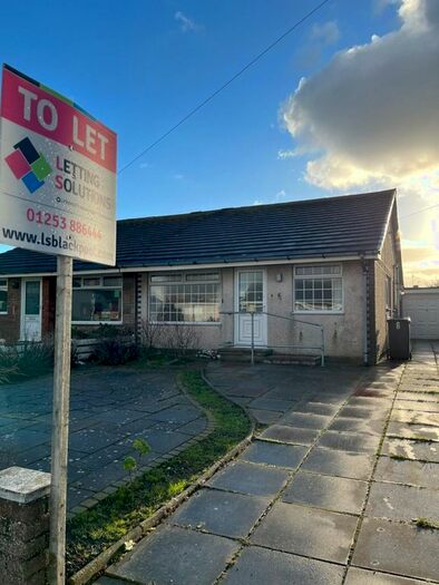 2 Bedroom Bungalow To Rent In Fir Close, Fleetwood, Lancashire, FY7