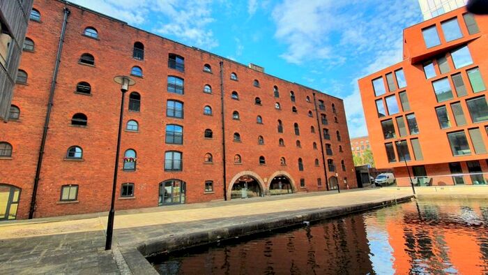 2 Bedroom Apartment To Rent In Jackson Warehouse, M1