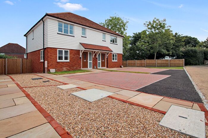 3 Bedroom Semi-Detached House For Sale In New Pond Road, Benenden, TN17