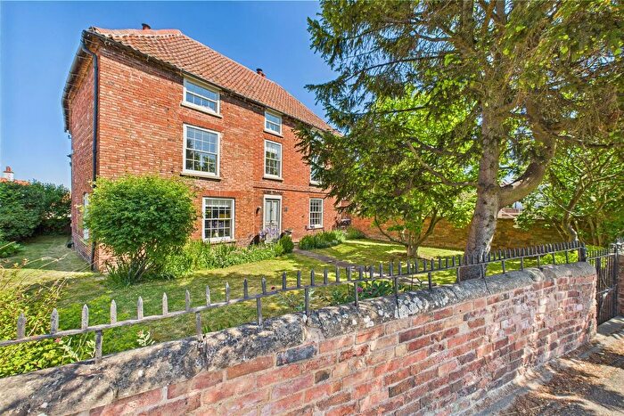 6 Bedroom Detached House For Sale In Main Street, Claypole, NG23