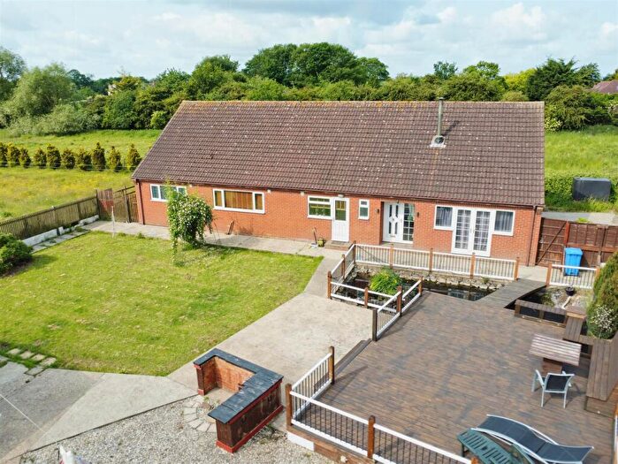 5 Bedroom Detached Bungalow For Sale In Woodmansey, Beverley, HU17
