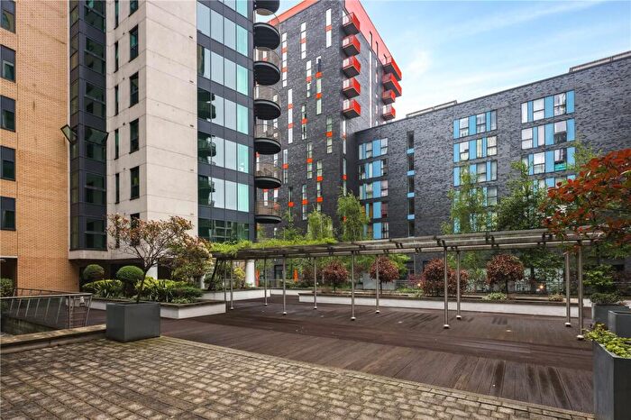 1 Bedroom Flat To Rent In Millharbour, Canary Wharf, London, E14