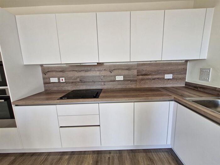 2 Bedroom Flat For Sale In Moorhen Drive, Edgware, NW9