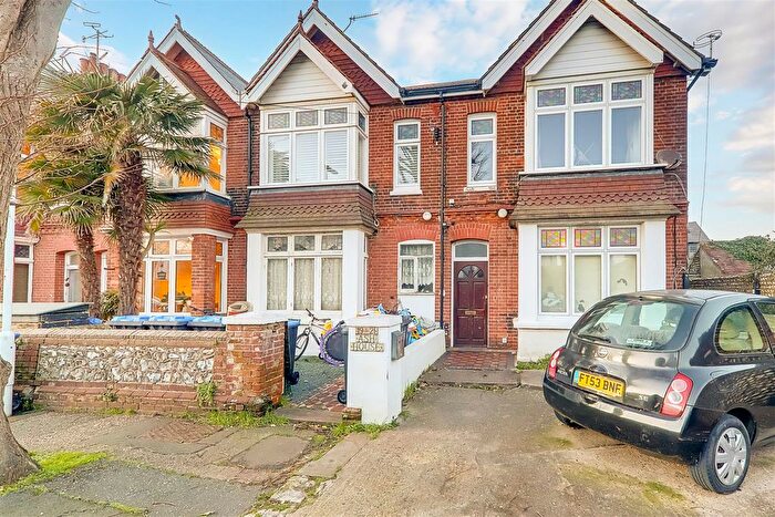 1 Bedroom Flat To Rent In Ash Grove, Worthing, BN11