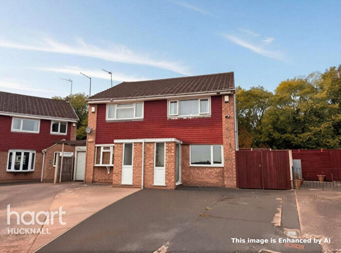 2 Bedroom Semi Detached House For Sale In Foxton Close, Nottingham, NG6