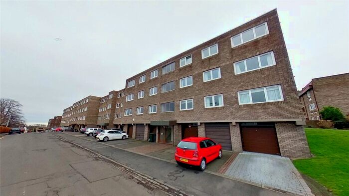 3 Bedroom Flat To Rent In Craigleith Avenue South, Edinburgh, EH4