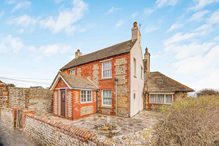 4 Bedroom Detached House For Sale In Shore Road, East Wittering, PO20