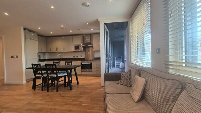 1 Bedroom Apartment For Sale In Fenton Court, Burgess Springs, Chelmsford, CM1