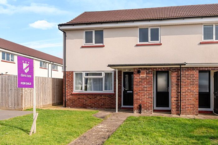 2 Bedroom Semi-Detached House For Sale In Spey Road, Abingdon, Oxfordshire, OX13