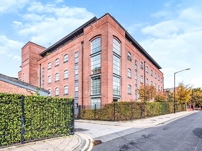 2 Bedroom Apartment To Rent In Home, Chapeltown Street, Manchester, M1